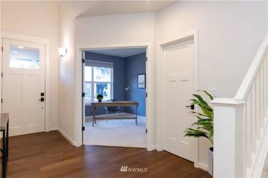 Main picture of 5608 218th Ct SW
