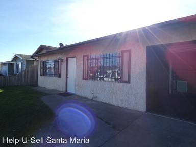 Main picture of 4476 Birch St