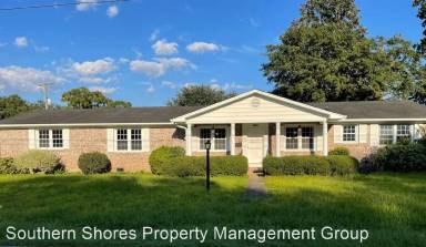 Main picture of 4966 Ashby Ave