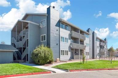 Main picture of 8100 W Quincy Ave
