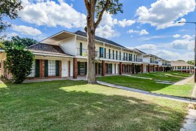 Main picture of Riverside at Oakbourne