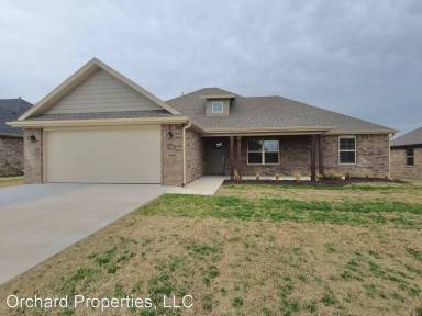 Main picture of 982 Maple View St