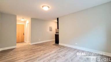 Main picture of 530 W Surf St