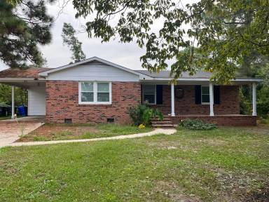 Main picture of 1603 Old English Ct