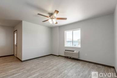 Main picture of 1050 Valley Dr