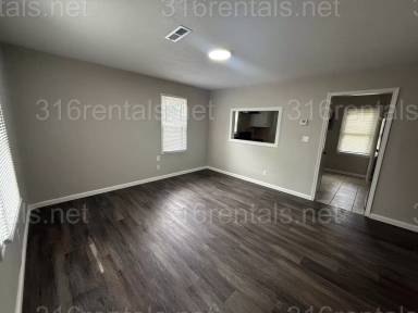 Main picture of 3420 E Sunview Ave