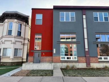 Main picture of 2400 Welton St