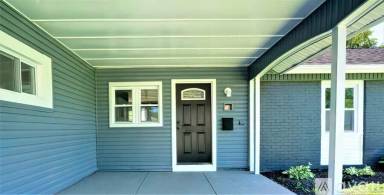 Main picture of 12 Bloomfield Ln