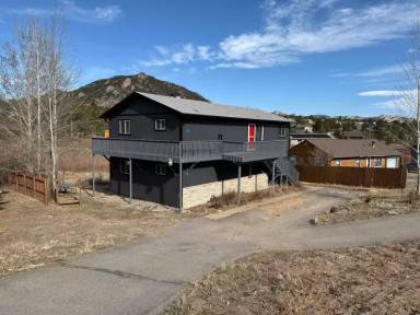 Main picture of 2041 Fish Creek Rd