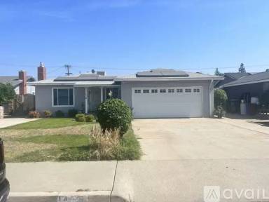 Main picture of 1402 Oak St