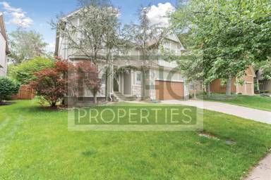 Main picture of 8911 W 132nd St