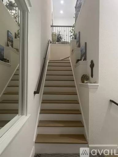 Main picture of 705 Seagate Dr