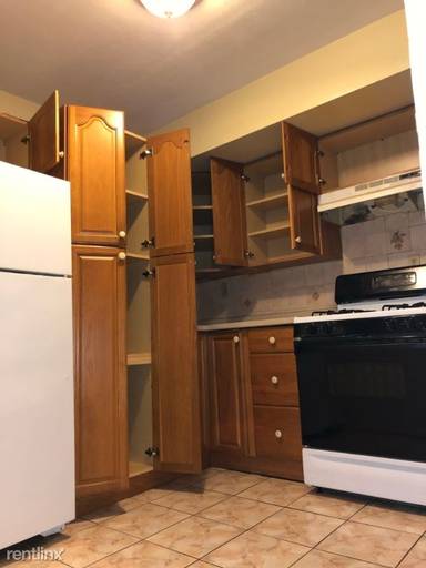 Main picture of 10811 Flatlands 8th St