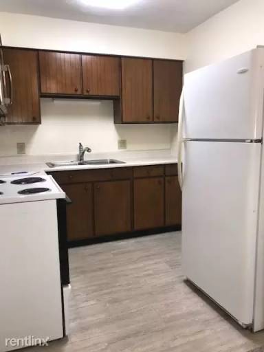 Main picture of 634 W Foulke Ave