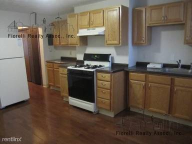 Main picture of 165 Endicott St