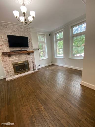 Main picture of 1821 16th St NW