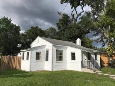 Main picture of 3303 W Walnut St