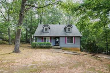 Main picture of 125 Saint Paul Dr