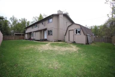 Main picture of 813 W 75th Ave