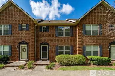 Main picture of 1809 W Lakeview Dr