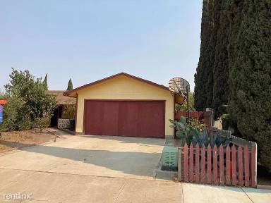 Main picture of 306 Maya Cir