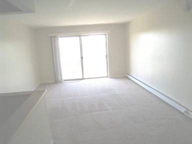 Main picture of 2222 S Goebbert Rd