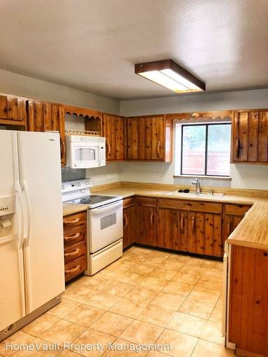 Main picture of 2600 Cliffside Dr