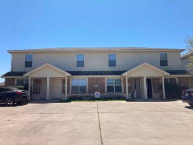 Main picture of 4000 Cambridge Dr