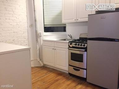 Main picture of 242 E 77th St