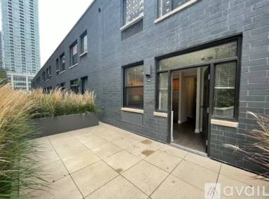 Main picture of River North Park