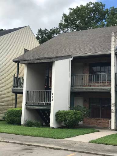 Main picture of 132 N Meyers Dr