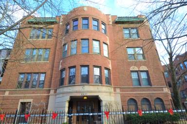 Main picture of 4527 N Wolcott Ave