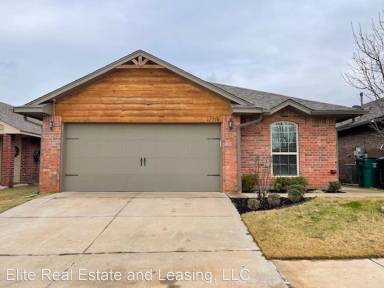 Main picture of 12716 Heritage Oaks Dr