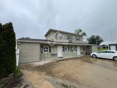 Main picture of 1361 S State Road 3