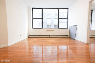 Main picture of 199 Orchard St