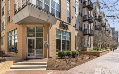Main picture of Silverton Condominiums