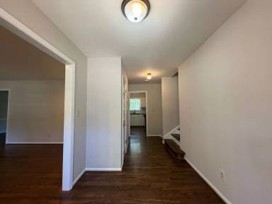 Main picture of 8 Cumberland Dr SE
