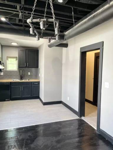 Main picture of 2832 Stanton Ave