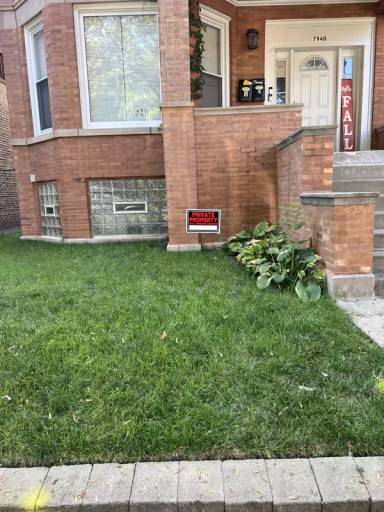 Main picture of 7940 S Green St