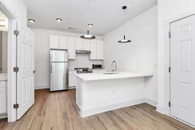 Main picture of 3515 Markland Dr
