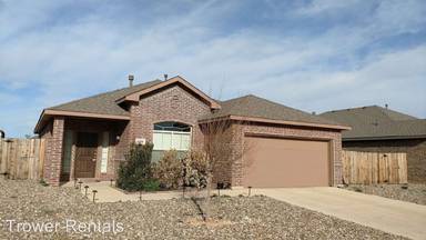 Main picture of 4004 Oporto St
