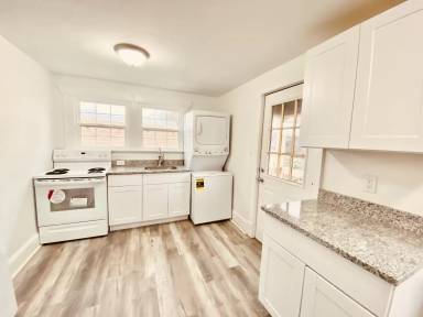 Main picture of 1129 Jackson Ave