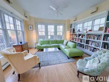 Main picture of 3 Howland St