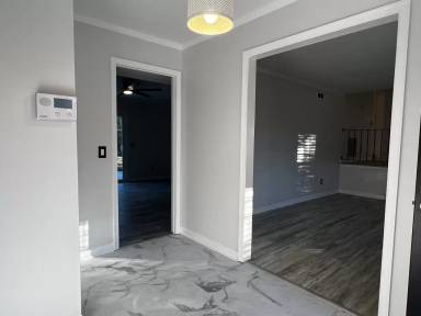 Main picture of 5741 Archer Rd