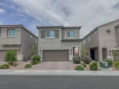 Main picture of 1042 Solemn Cactus Ave