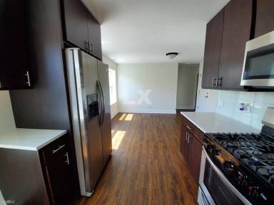 Main picture of 2902 N Lawndale Ave