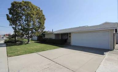 Main picture of Rosefield Drive triplex
