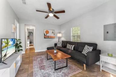 Main picture of 4510 Wheeler Ave