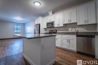 Main picture of 75 Commercial St