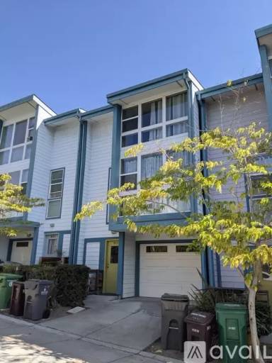 Main picture of 9473 MacArthur Blvd